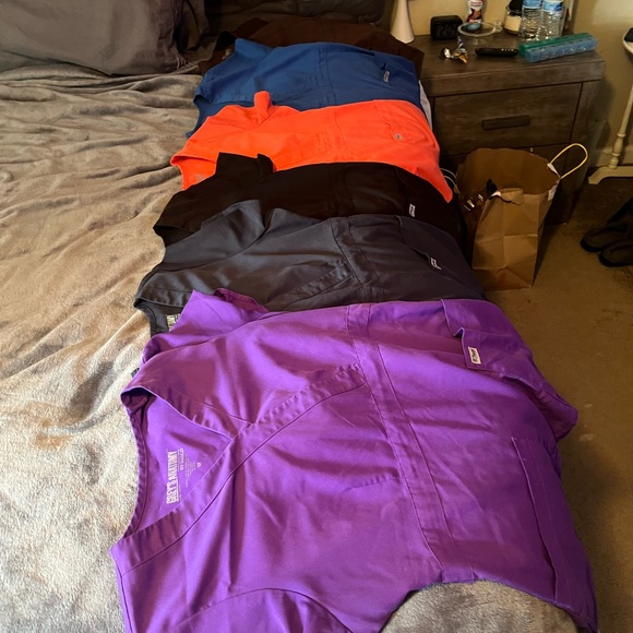 Scrub bundle - Picture 1 of 4